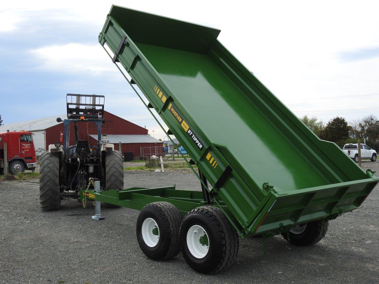 a-new-meaning-of-tough-the-first-tipper-trailers-get-delivered